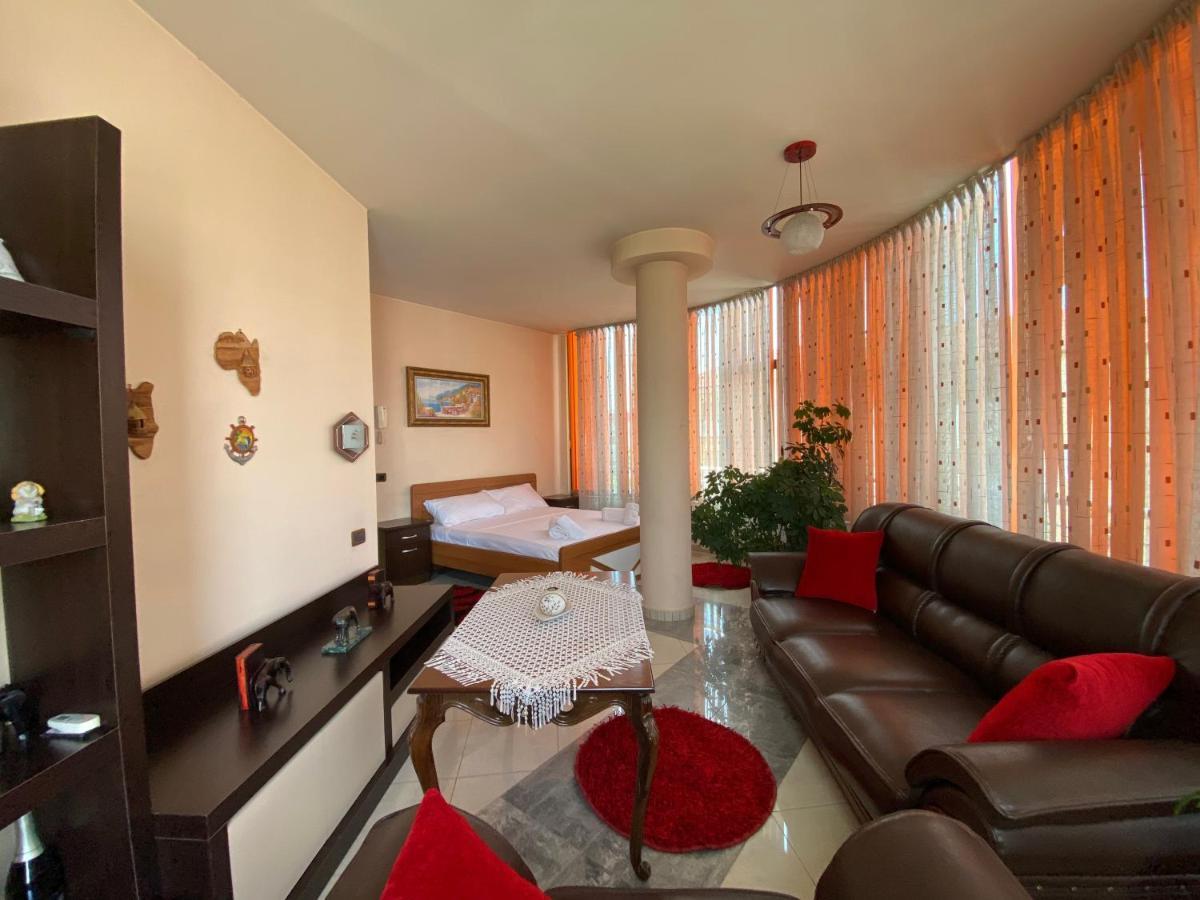 Hotel W Bush Square Fushe-Kruje Εξωτερικό φωτογραφία