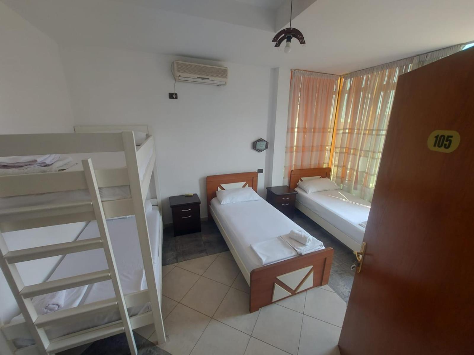 Hotel W Bush Square Fushe-Kruje Εξωτερικό φωτογραφία